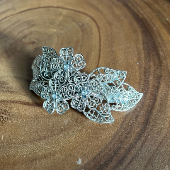 Silver Tone Floral Rhinestone Hair Clip Barrette - Picture 4 of 7